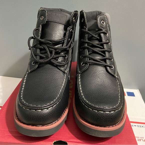 Levi’s Faux Leather Black Hiker Chukka Boots - Picture 6 of 8